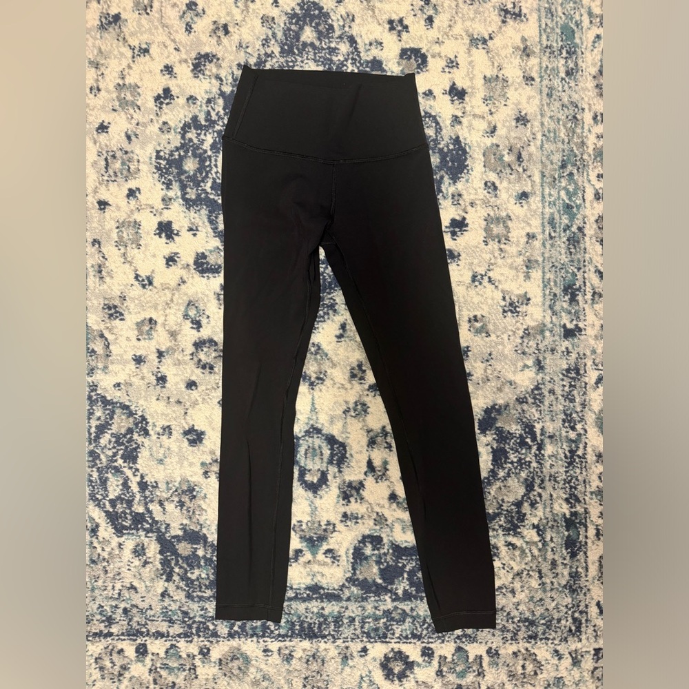 Black Lululemon Wunder Under Train Leggings